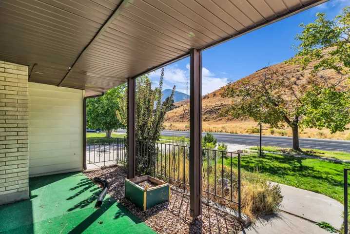 221 Skyline Dr, Tooele, Utah 84074