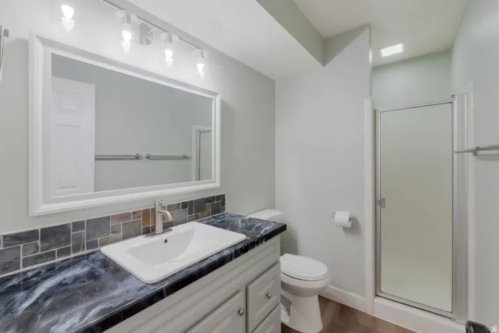 1384 W Countrywood Ln, West Jordan, Utah 84088