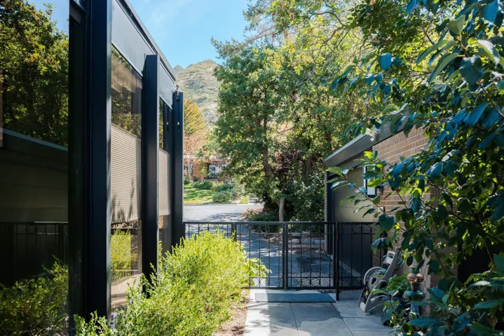 1104 S Mercedes Way, Salt Lake City, Utah 84108