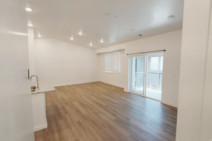 462 W 40 S #k302, Providence, Utah 84332