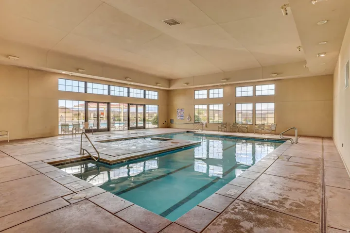 Indoor swimming pool with an integrated spa