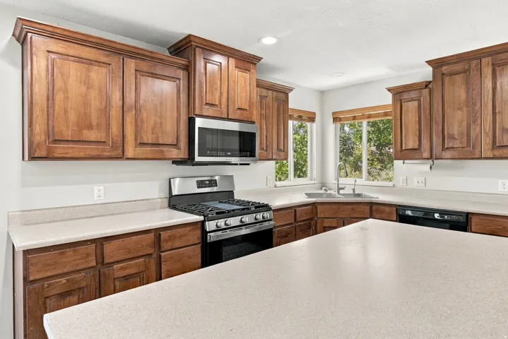 464 N 950 W, Springville, Utah 84663