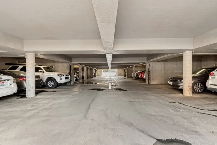 Covered parking garage 1 reserved spot