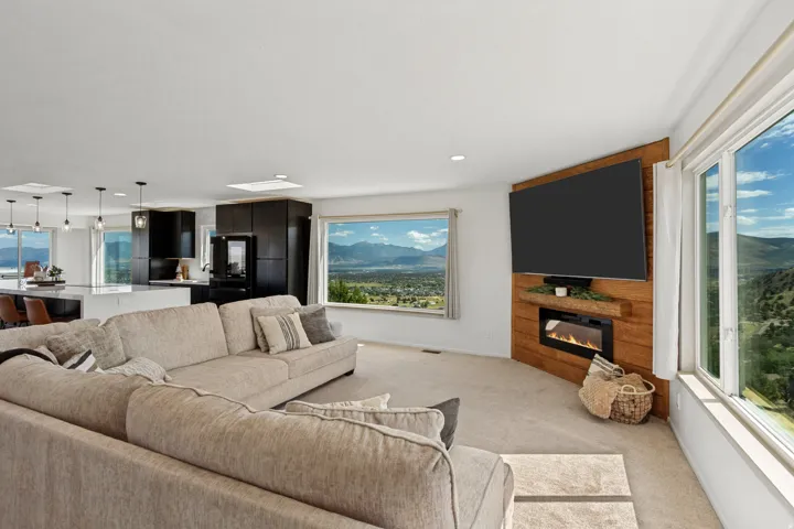 8082 W Hi Country Rd, Herriman, Utah 84096