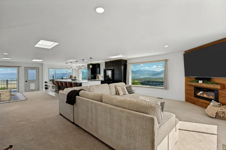 8082 W Hi Country Rd, Herriman, Utah 84096