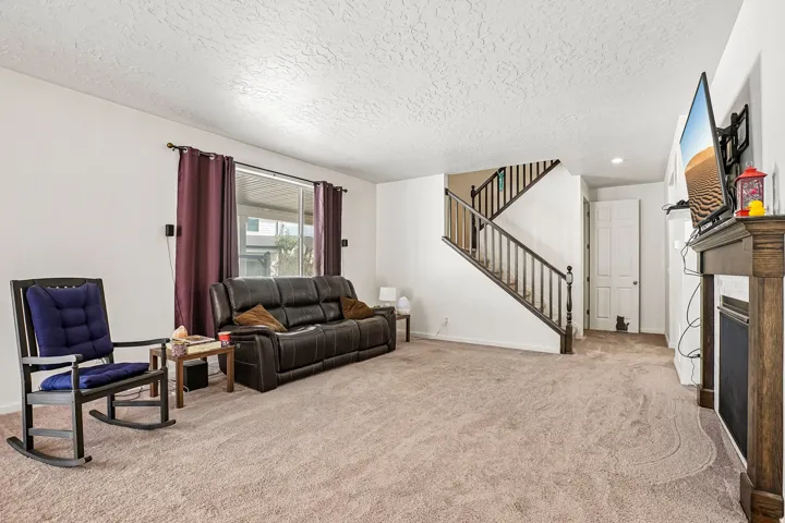 746 W Gladiolus Cir, Saratoga Springs, Utah 84045