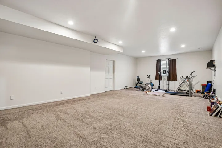 746 W Gladiolus Cir, Saratoga Springs, Utah 84045