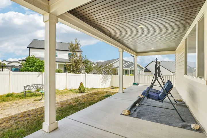 746 W Gladiolus Cir, Saratoga Springs, Utah 84045