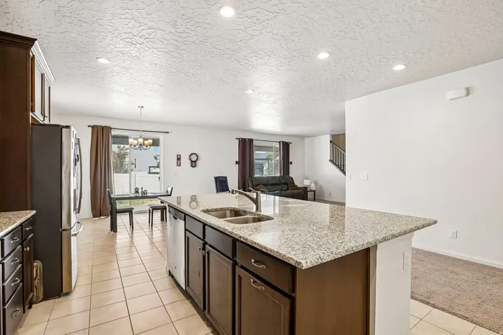746 W Gladiolus Cir, Saratoga Springs, Utah 84045