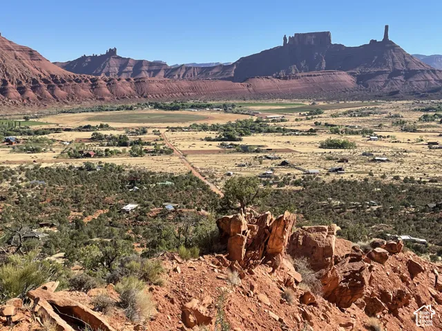 66 W Bailey Ln, Castle Valley, Utah 84532
