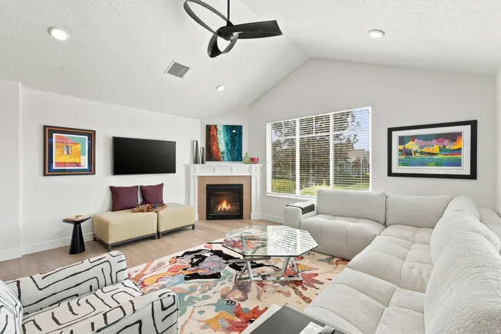 793 W 130 S #d, Pleasant Grove, Utah 84062