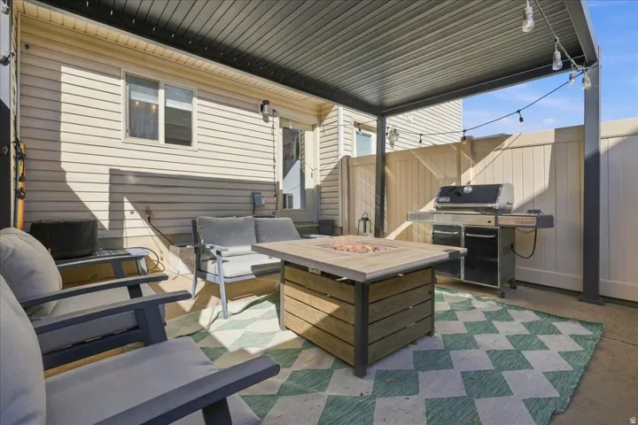 7458 S 1550 E, South Weber, Utah 84405