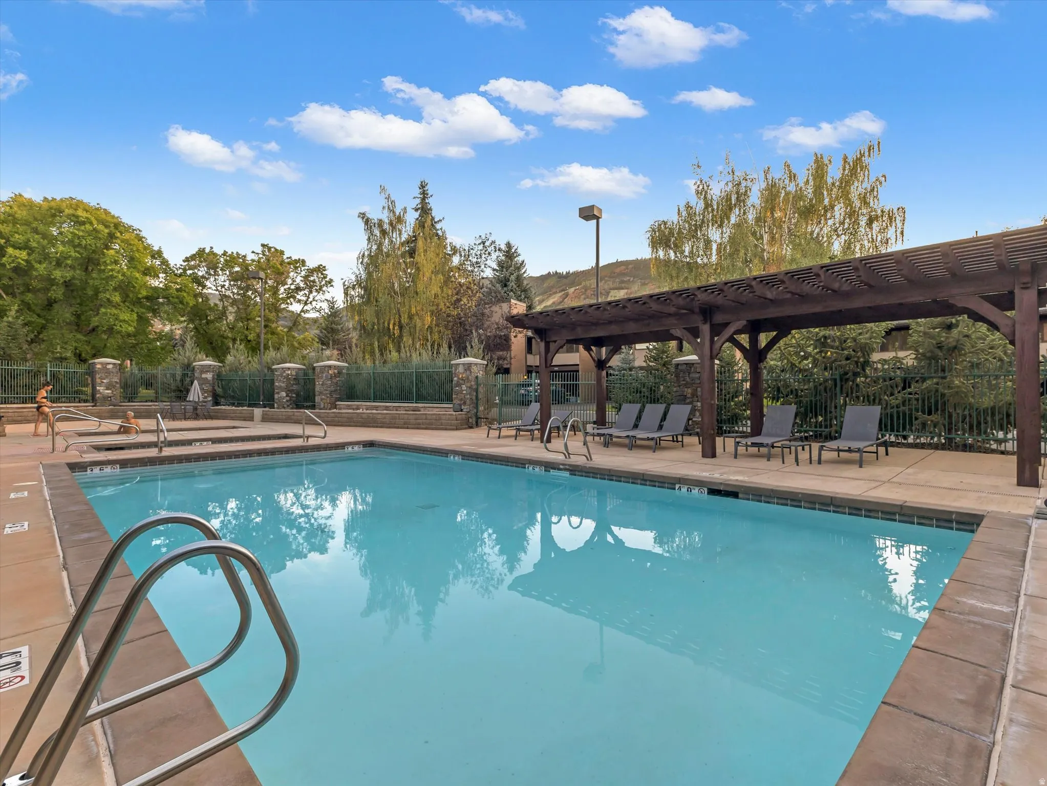 HOA pool