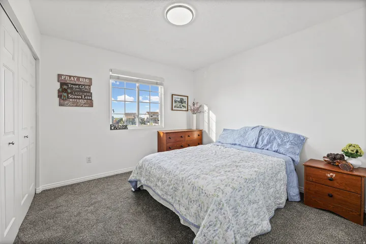 Another spacious secondary bedroom