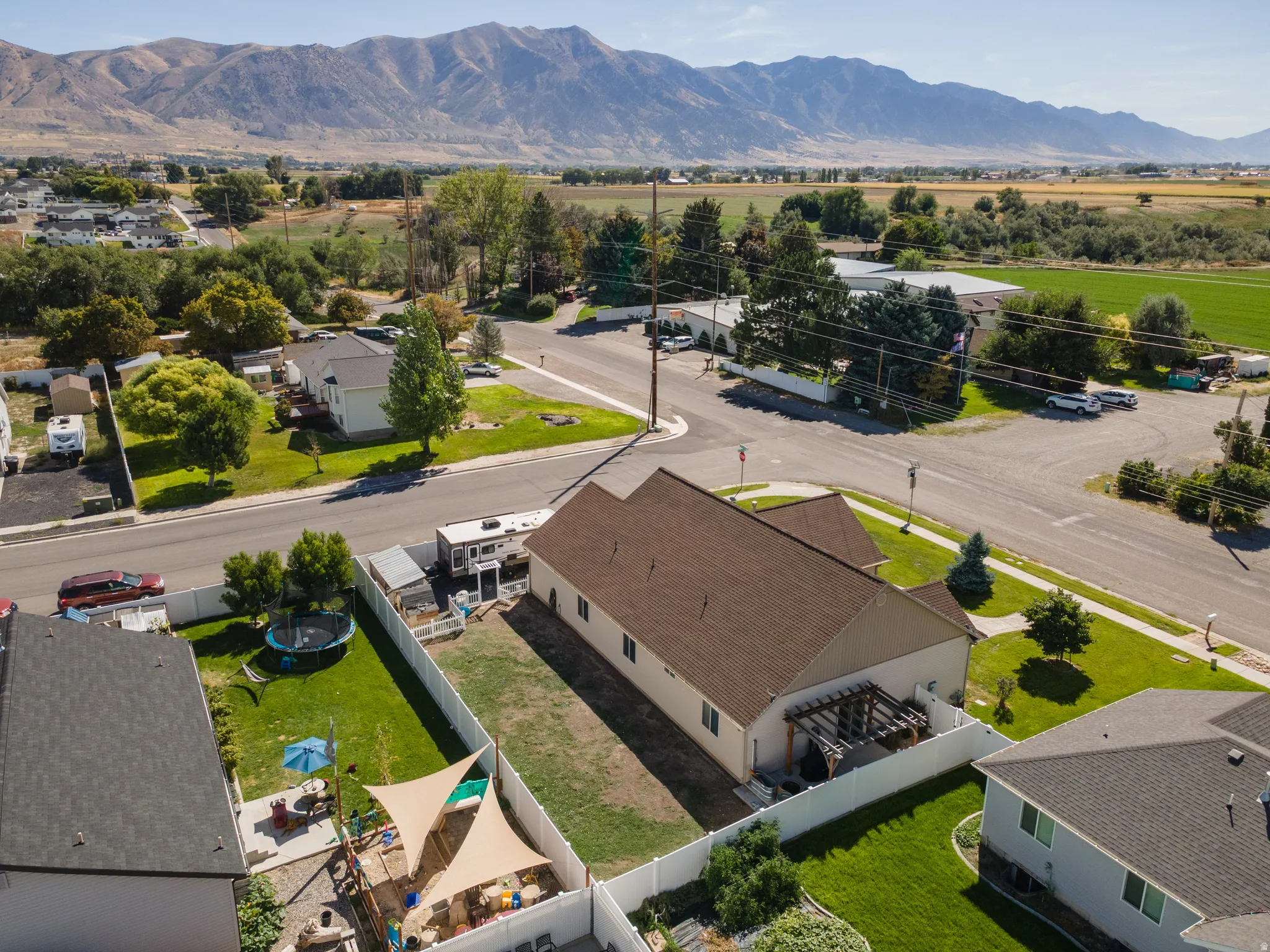 Mountain backdrop with a residential setting