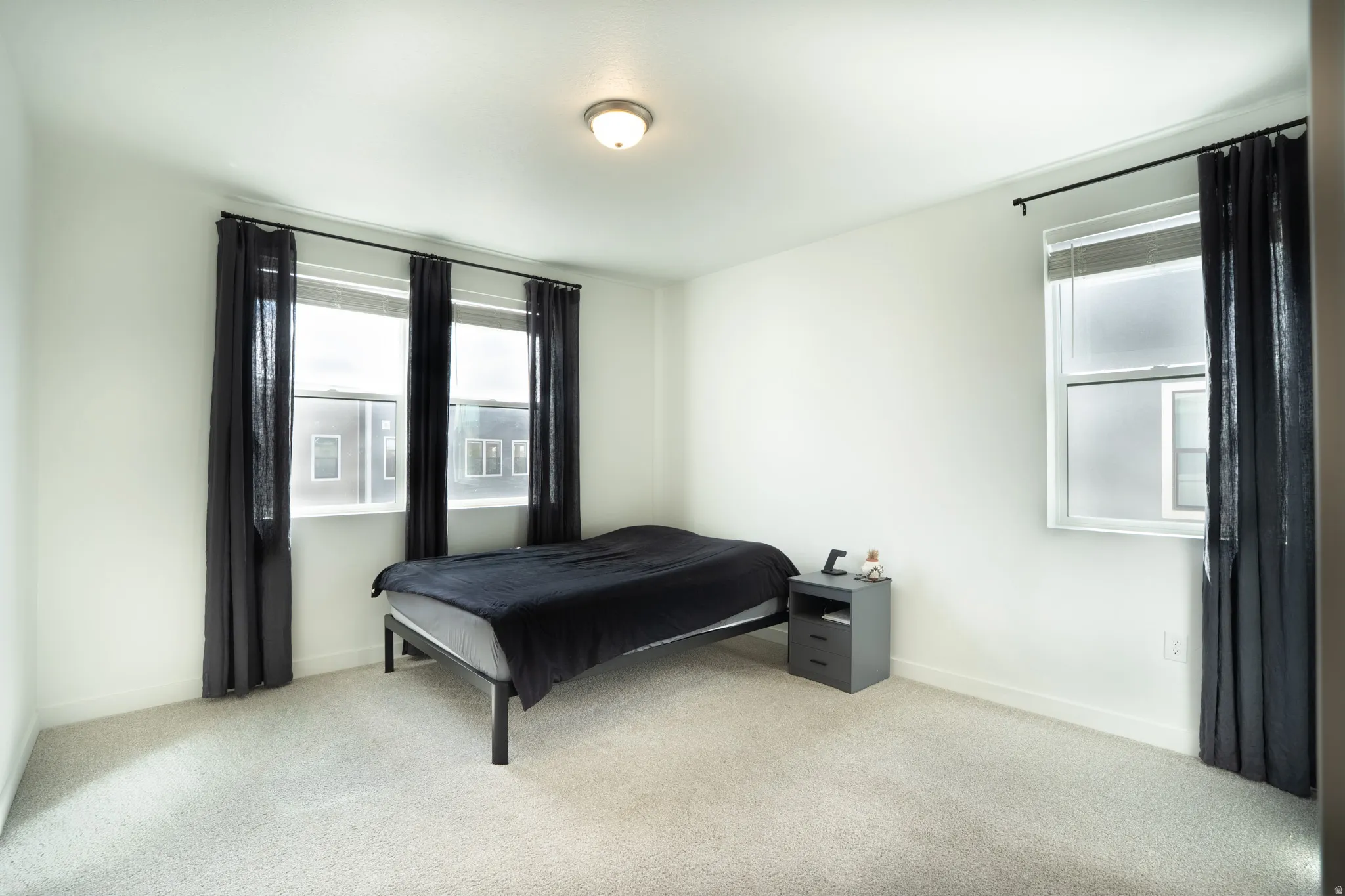 Large primary bedroom