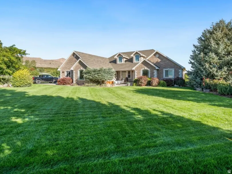 Beautiful and well cared for front lawn.