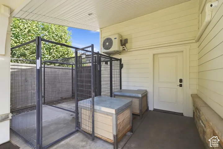 1931 E 5685 S, Holladay, Utah 84121