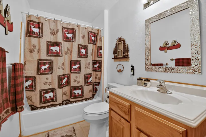 Spacious Bathroom