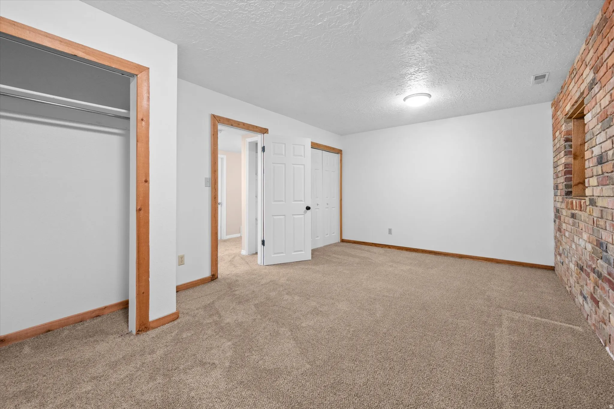 Huge Bedroom 5