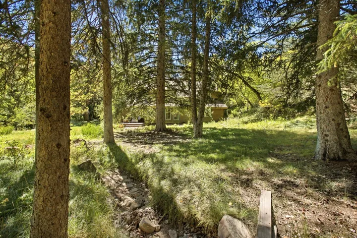 6265 E Emigration Rd, Salt Lake City, Utah 84108