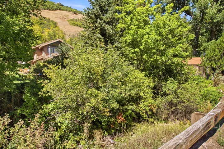 6265 E Emigration Rd, Salt Lake City, Utah 84108