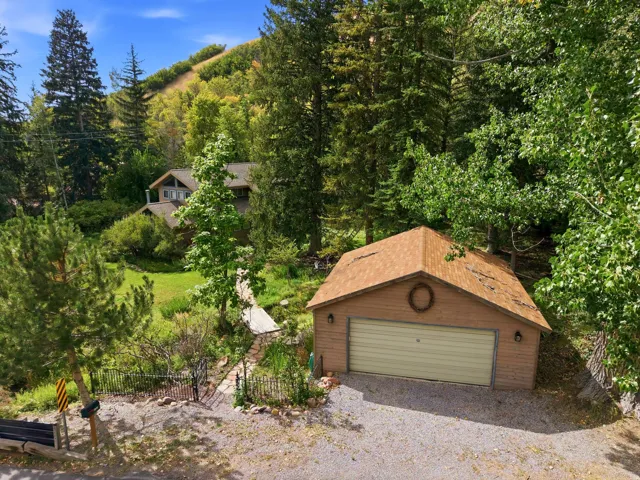 6265 E Emigration Rd, Salt Lake City, Utah 84108