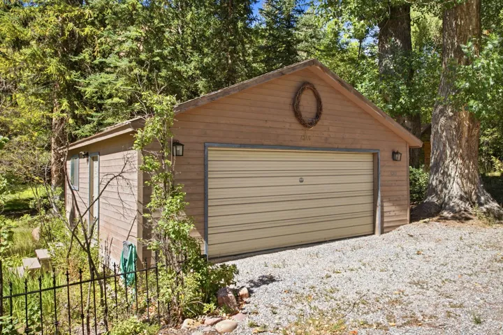 6265 E Emigration Rd, Salt Lake City, Utah 84108