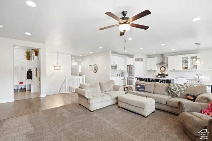 2249 S Parkwood Ln, Kaysville, Utah 84037