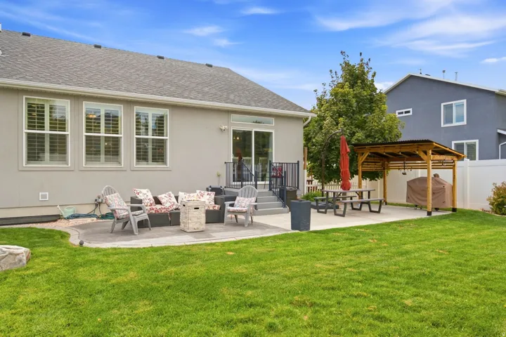 2249 S Parkwood Ln, Kaysville, Utah 84037
