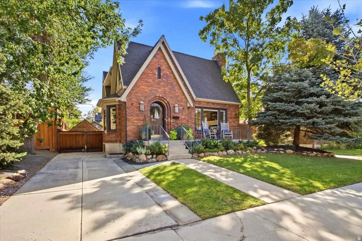 Brick exterior with an arched entryway