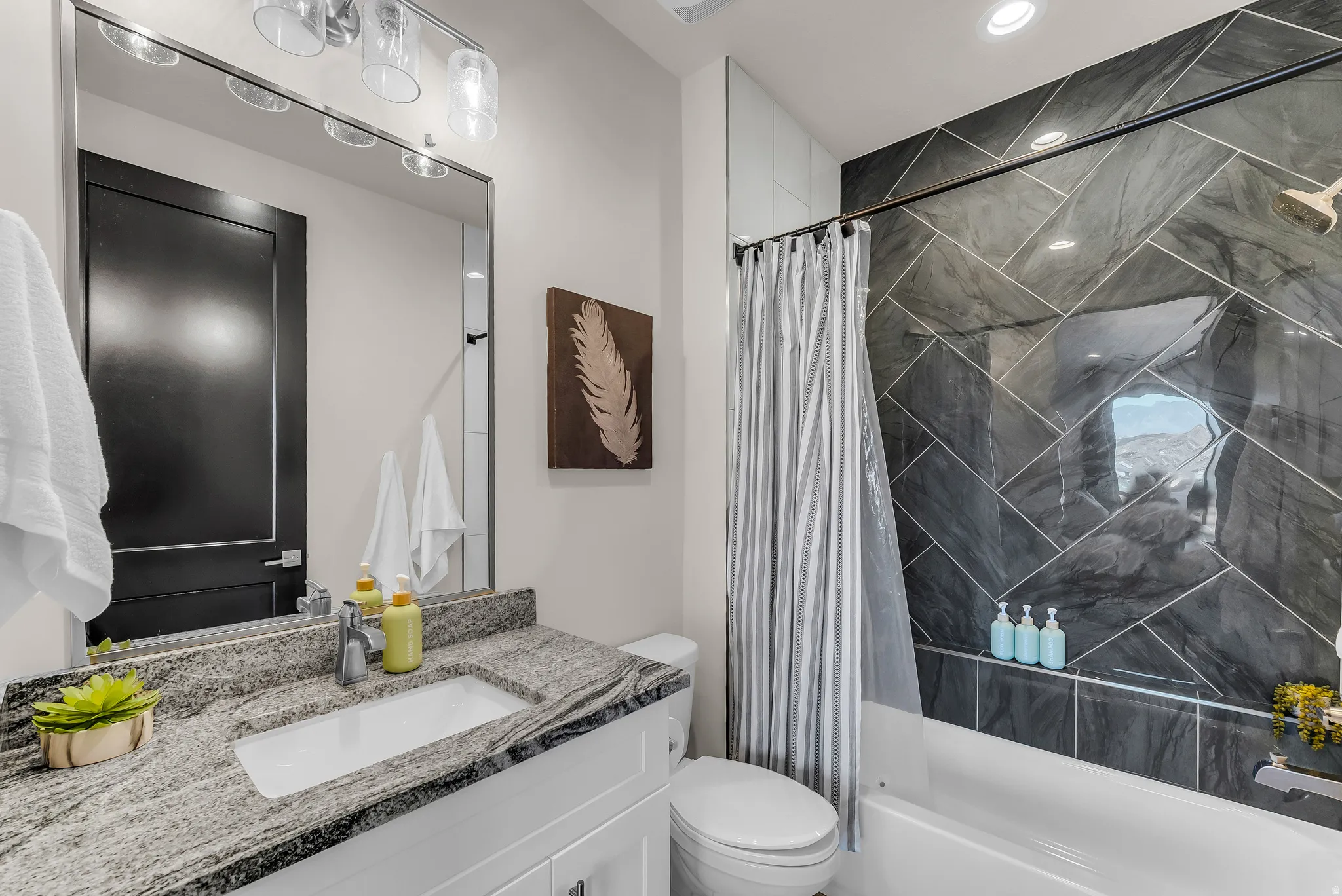 Guest Bedroom Ensuite