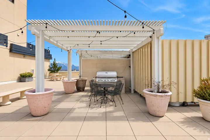 Perfect for gathering, BBQ and relaxing