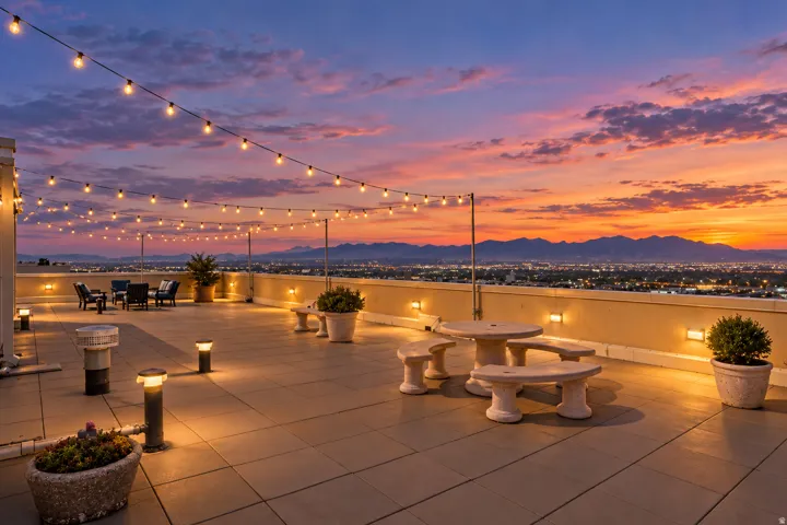 Rooftop with panoramic views.