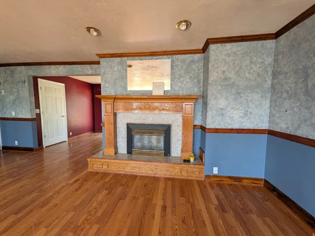 Wood-finish flooring throughout