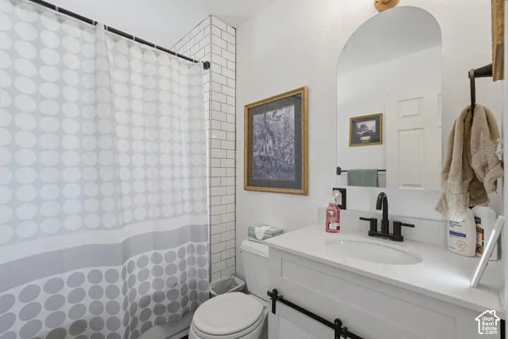 White subway tile shower surround