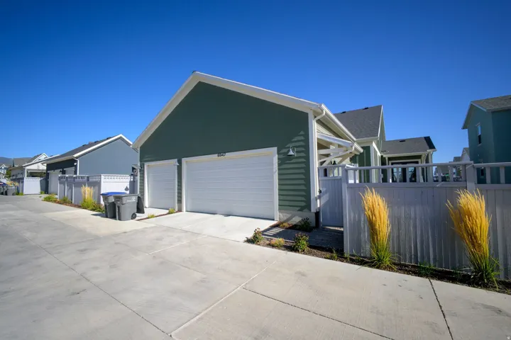 6947 W Granbury Dr, South Jordan, Utah 84009
