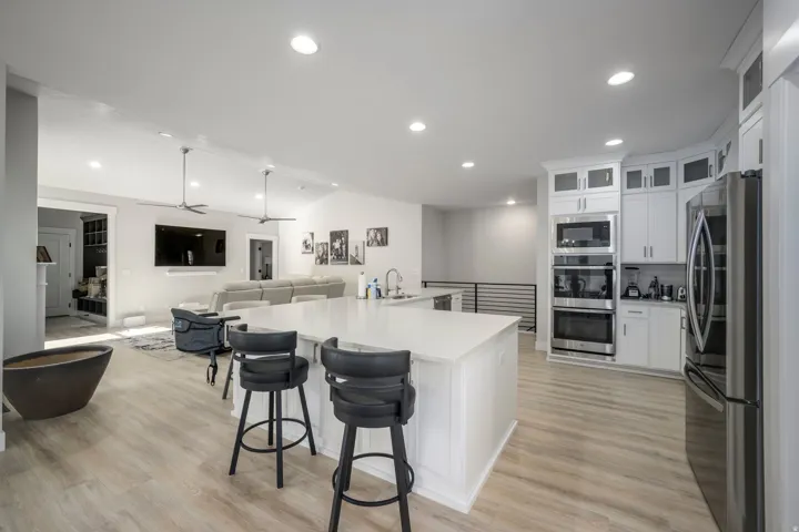 6947 W Granbury Dr, South Jordan, Utah 84009