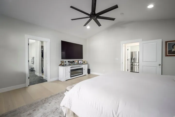 6947 W Granbury Dr, South Jordan, Utah 84009