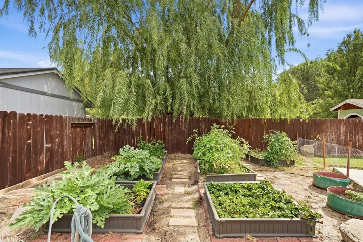 46 N 750 W, Layton, Utah 84041