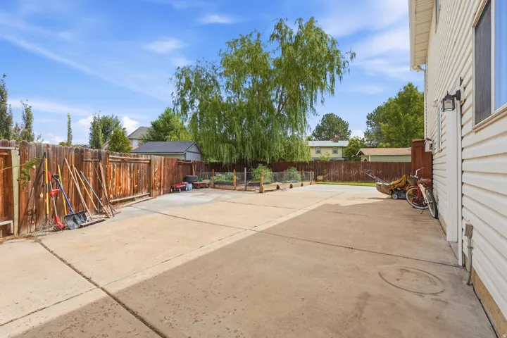 46 N 750 W, Layton, Utah 84041