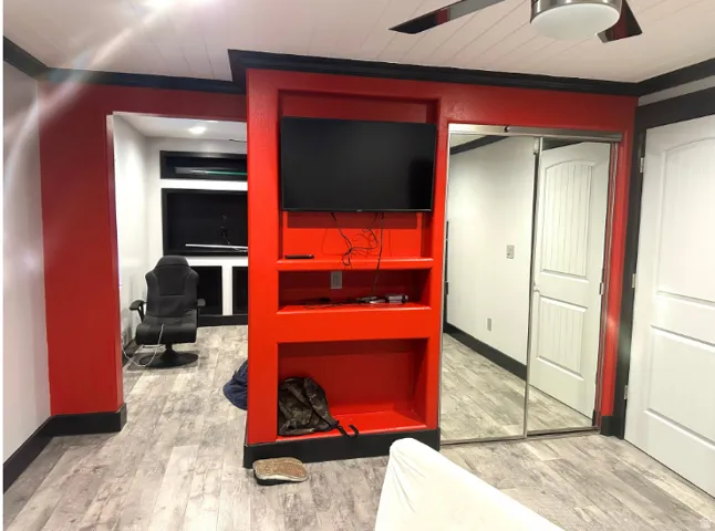 Wood-finish flooring throughout
