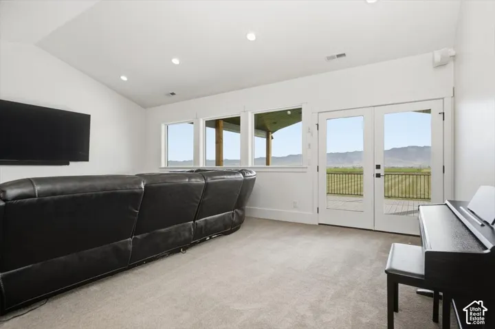 Vaulted ceiling with recessed lighting