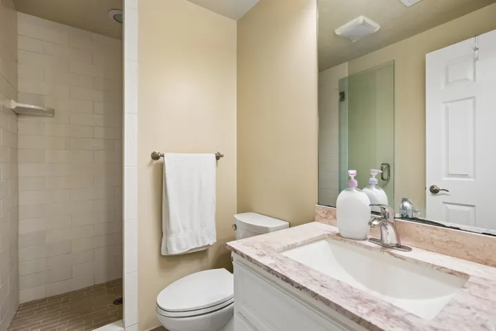7396 S Balboa Dr, Midvale, Utah 84047