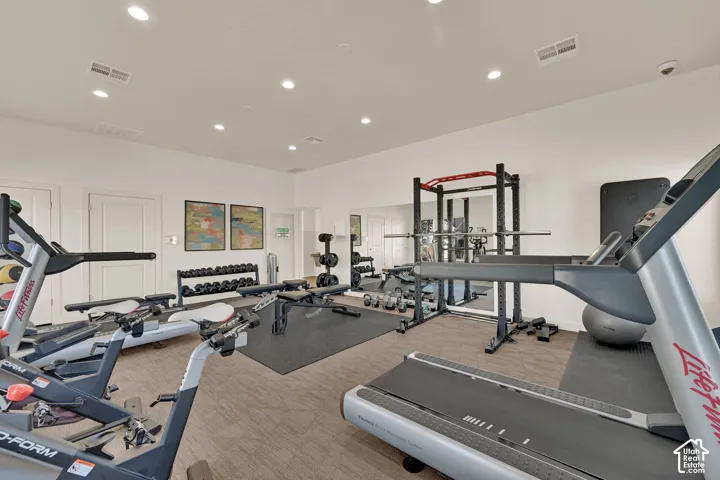 Large Gym is part of the amenities