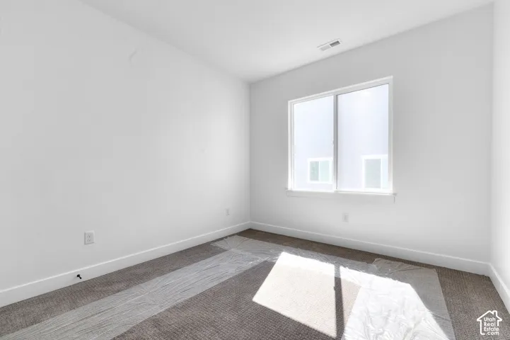 Picture of model Monroe. Not of current listing.