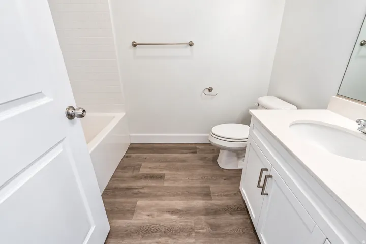 2nd Bathroom