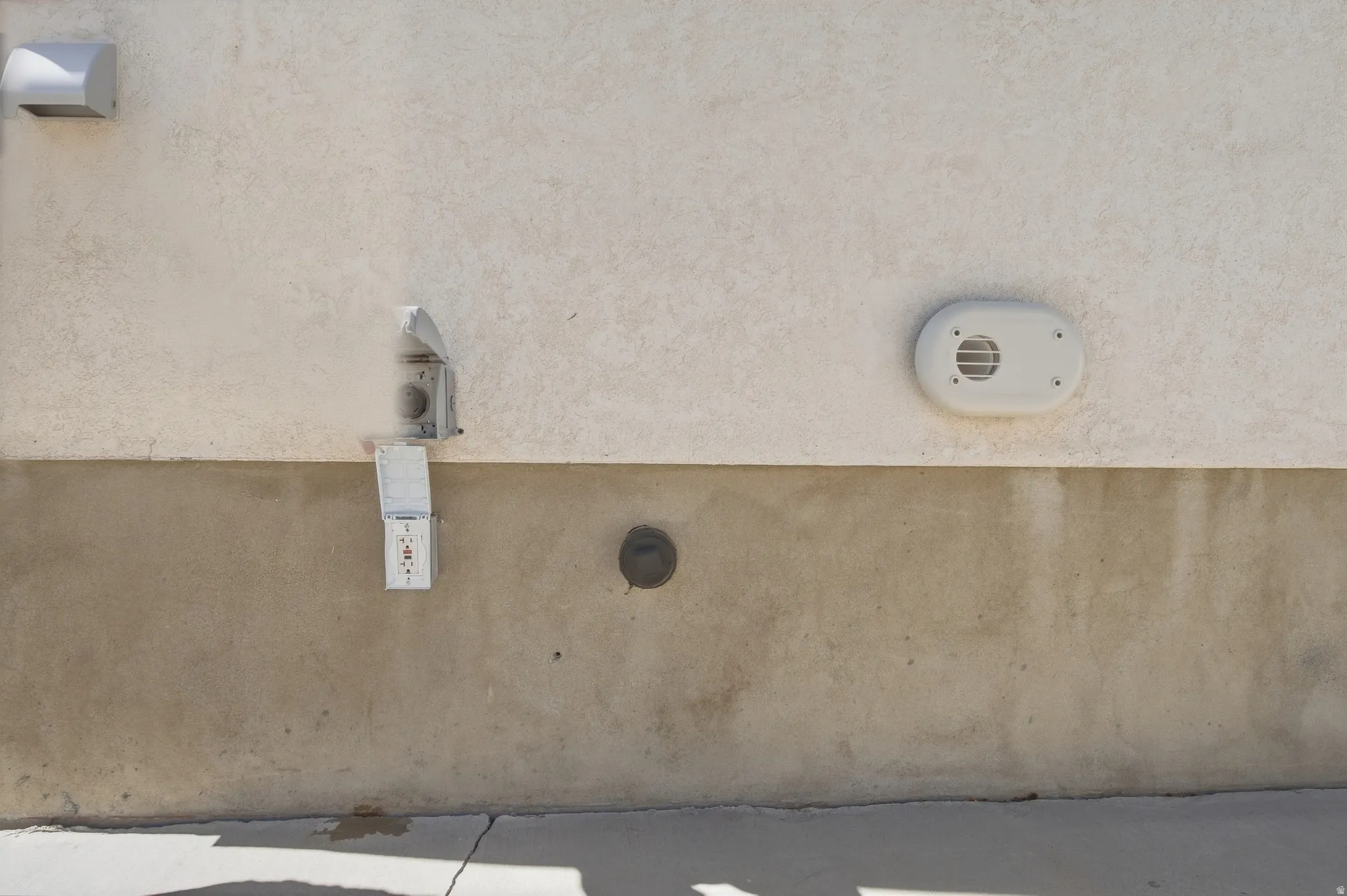 RV dump right at the RV pad!  Electrical outlet is very handy as well.
