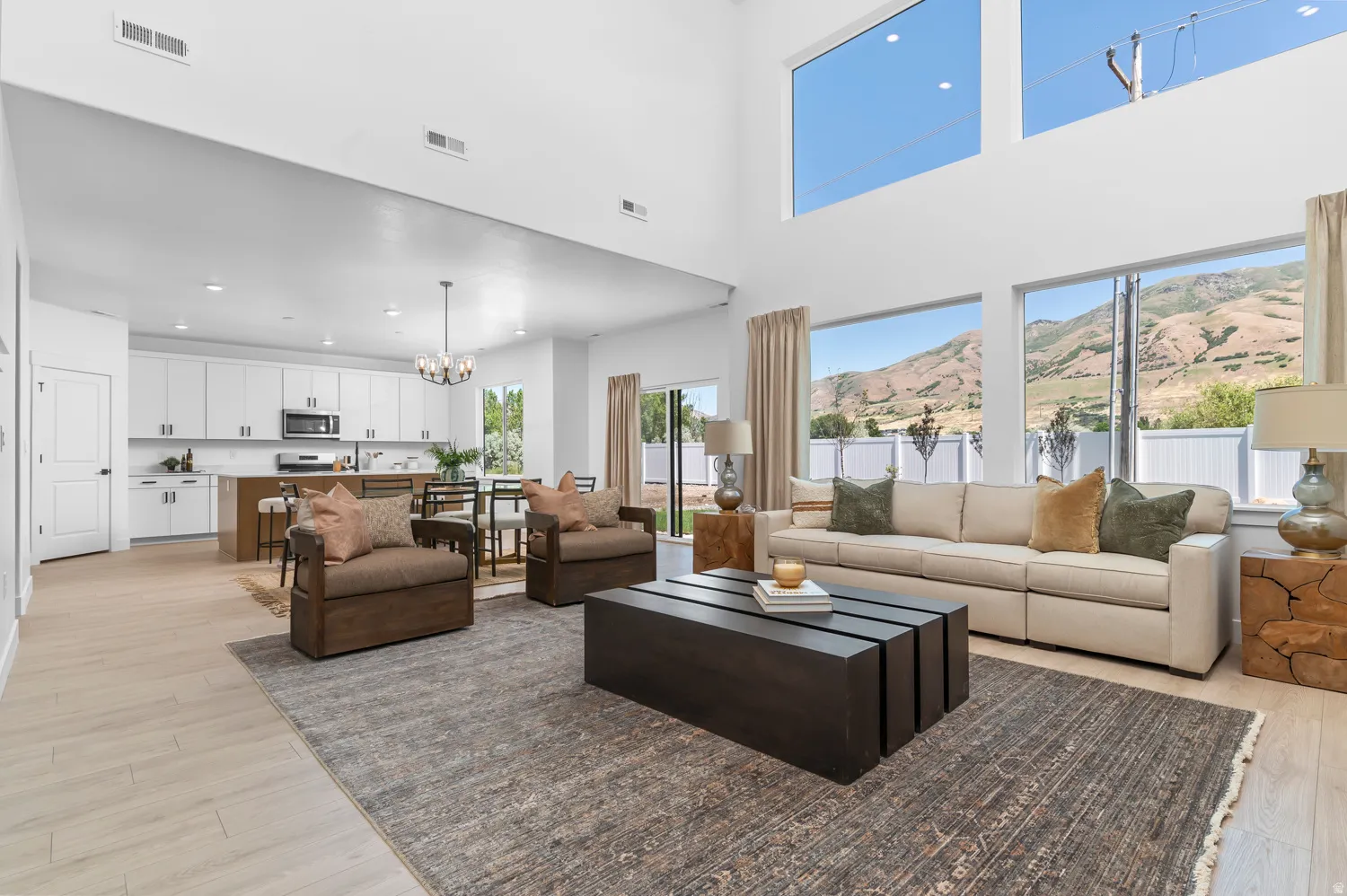 Picture of Model Harmony. Not of current listing.