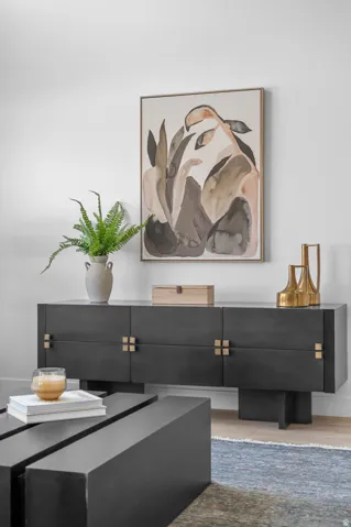 Picture of Model Harmony, not of current listing.